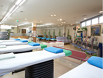 総坪数60坪以上、西日本最大級の大規模治療院